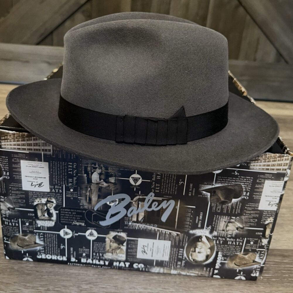 Baileys Of Hollywood Hat Fedora Fitted Mens 7 3/8 Gray Beaver Fur Felt Lined Box